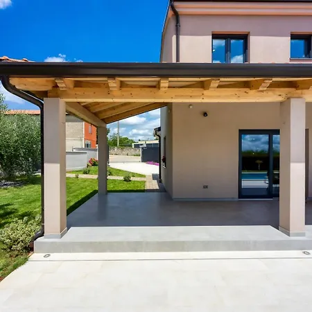 Вилла Joze Tinjan